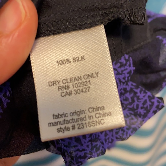 Erica Davies- 100% silk spaghetti blouse - Picture 6 of 6